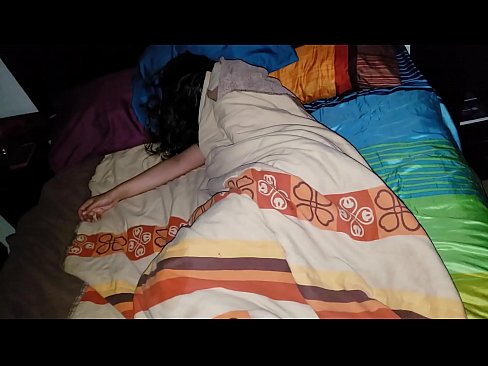❤️ Stepson akimtusi mama yake mdogo wa kambo wakati amelala. Ponografia ya mkundu ❌️❤